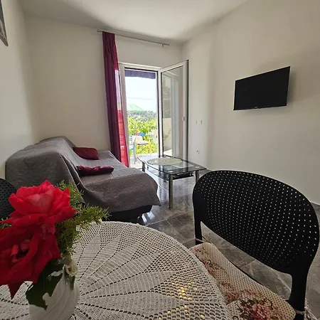 Гостевой дом Dino And Jele 3*