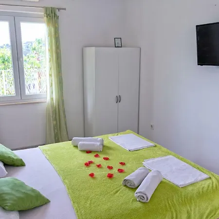 بيت ضيافة Dino And Jele